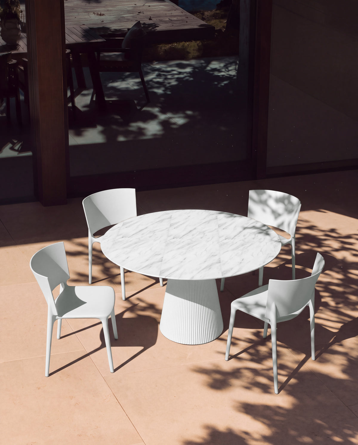 Africa/Gatsby Family Dining Set