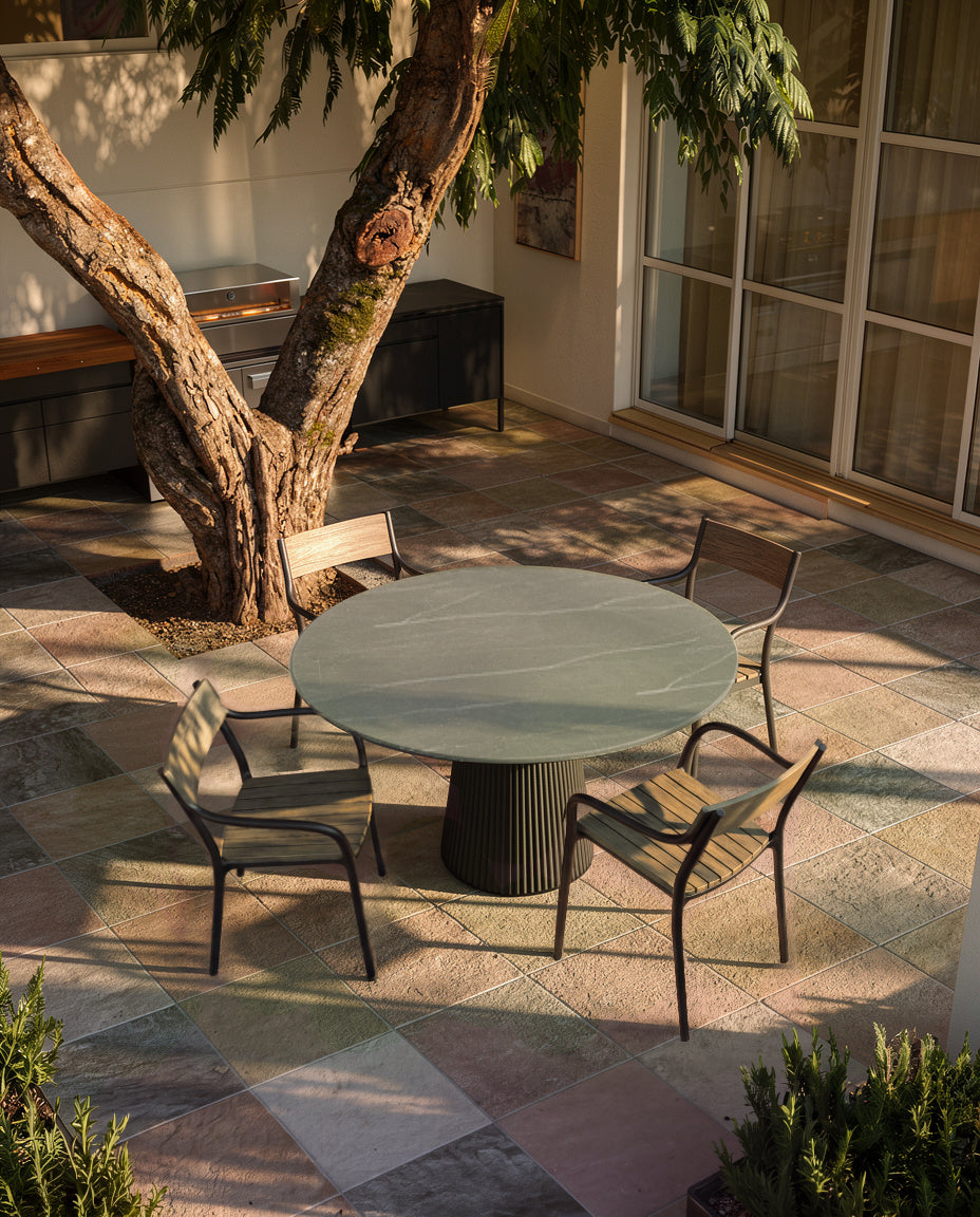 Madison/Gatsby Family Dining Set