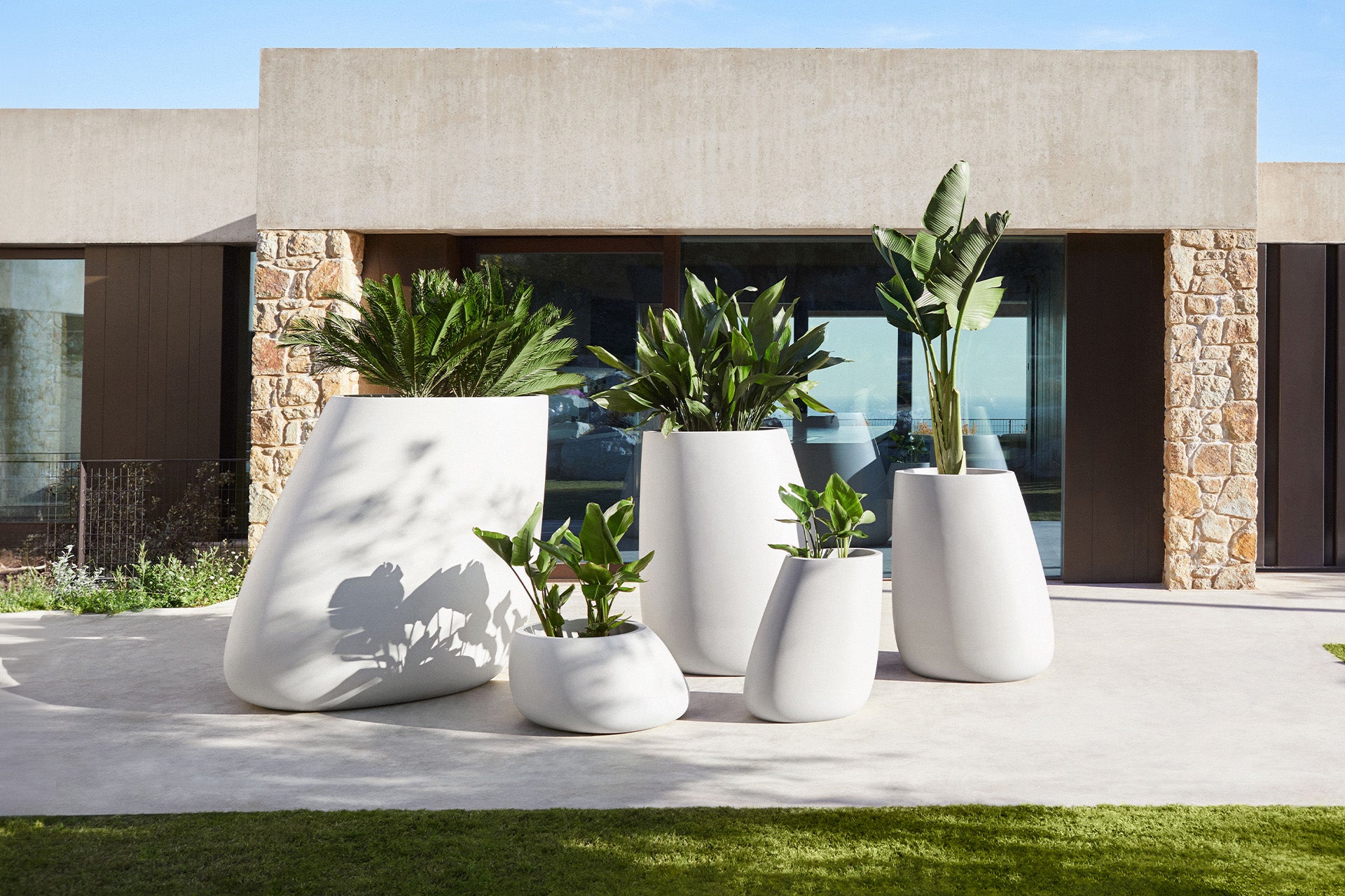 Stone Planter 27.5"